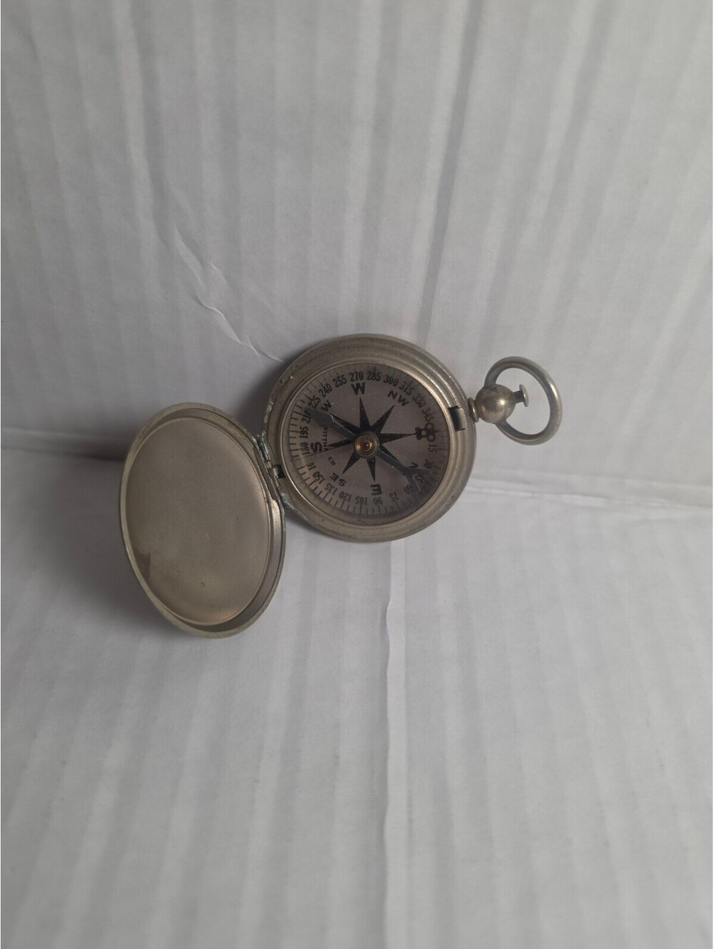Vintage US Army Pocket Compass with Metal Case